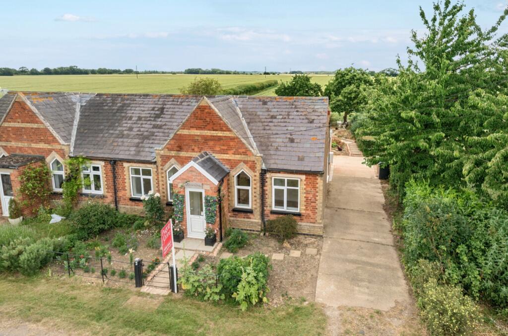 Main image of property: 2 Bungalow Swaton Lane, Swaton, Sleaford, Lincolnshire, NG34