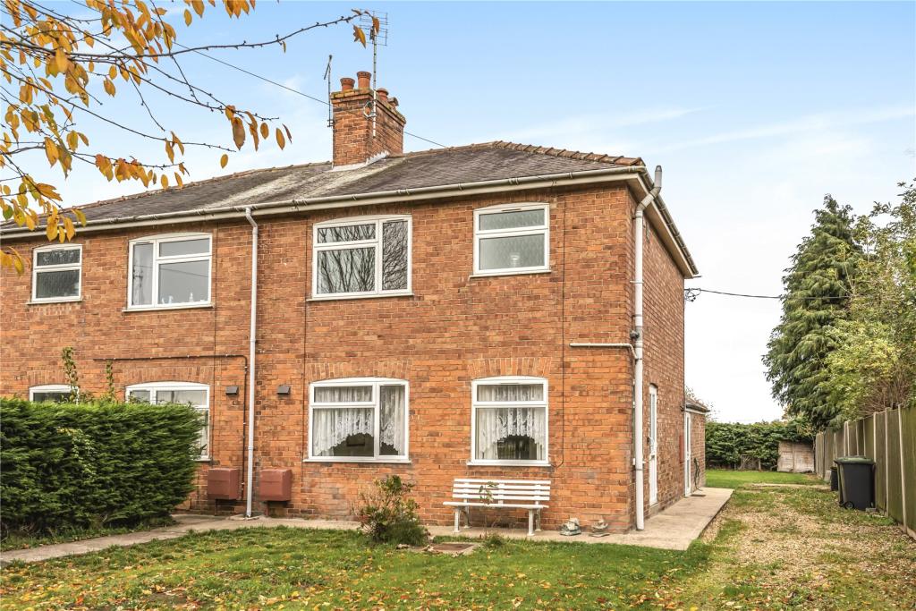 2 bedroom semidetached house for sale in Howell Road, Heckington, NG34