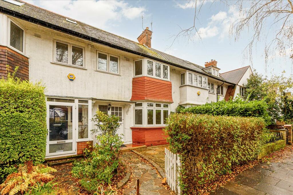 4 bedroom house for sale in Park Drive, Acton, W3