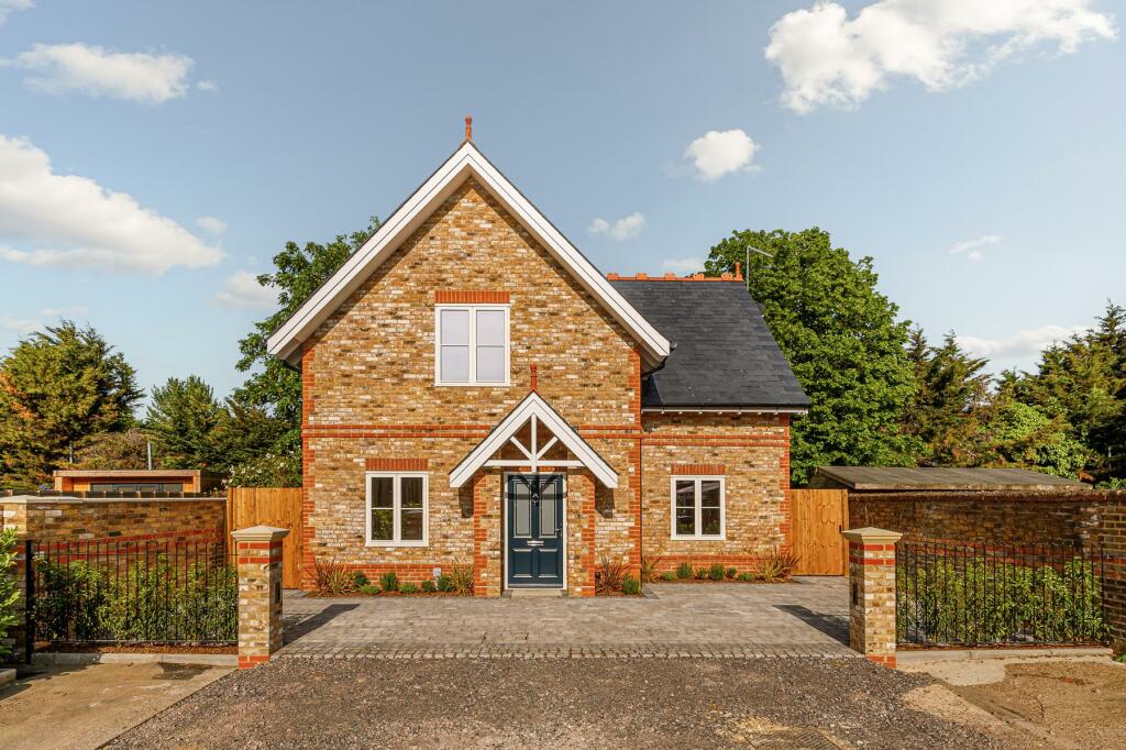 3 bedroom house for sale in Twyford Avenue, Acton, W3