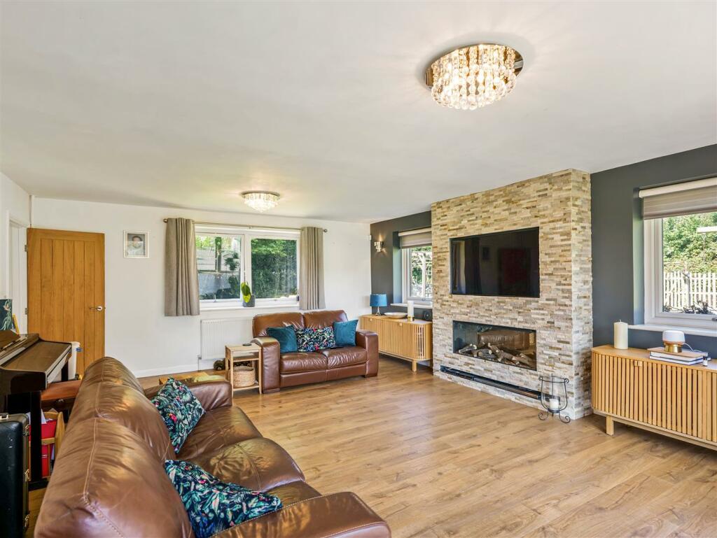 Additional property image - Verwood Road, Three Legged Cross