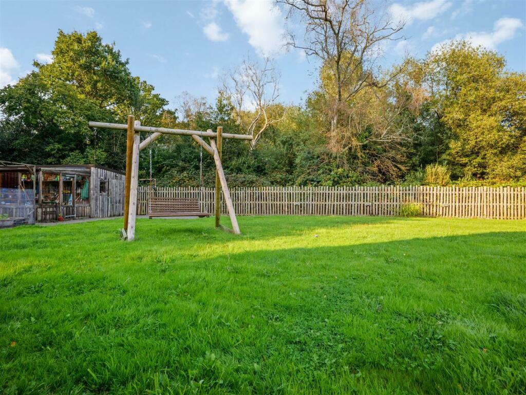 Additional property image - Verwood Road, Three Legged Cross