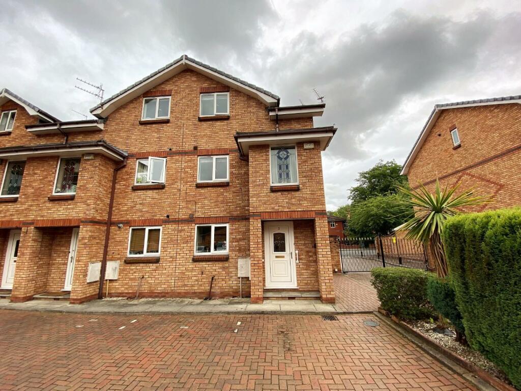 4 bedroom town house for sale in Lawnside Mews, Palatine Road, West