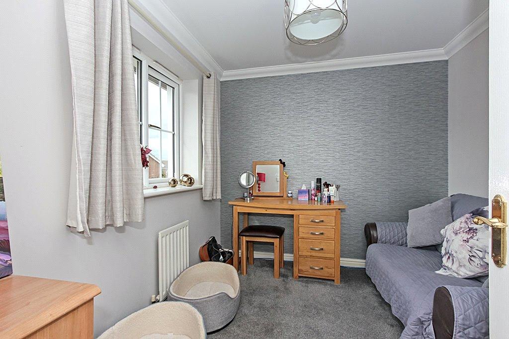 5 bedroom detached house for sale in Randle Way, Bapchild