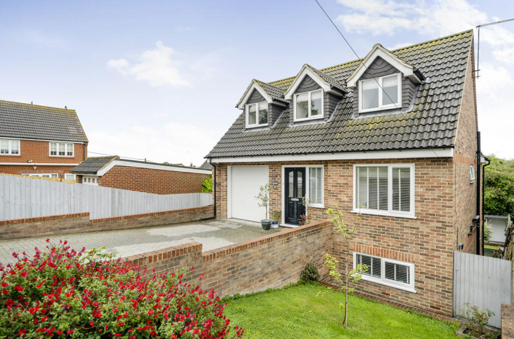 4 bedroom detached house for sale in Queenborough Drive, Minster on Sea