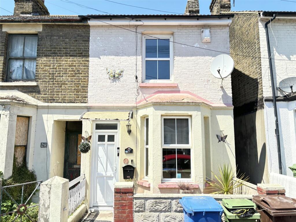 2 bedroom terraced house for sale in Gordon Avenue, Queenborough, Kent