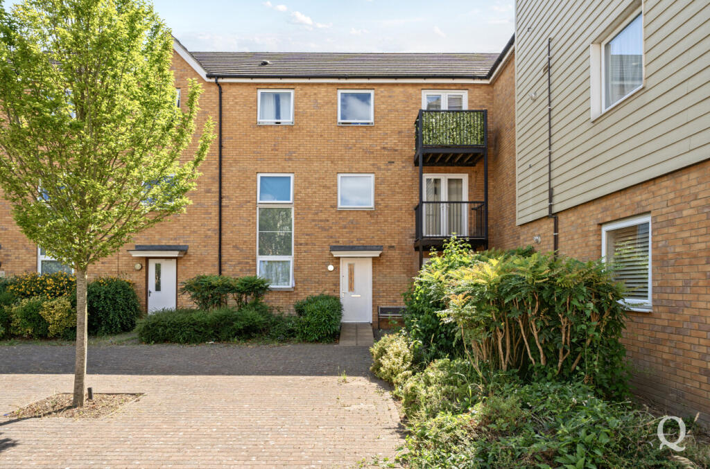 Main image of property: Spinel Close, Sittingbourne, Kent, ME10