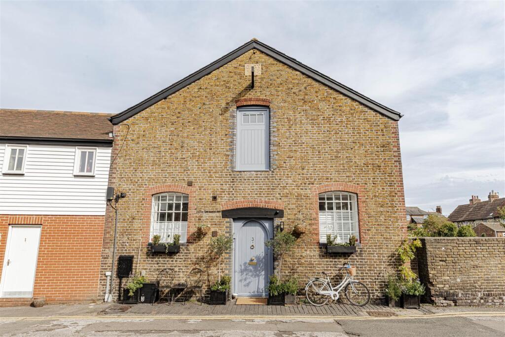 Main image of property: Tudor Road, Canterbury