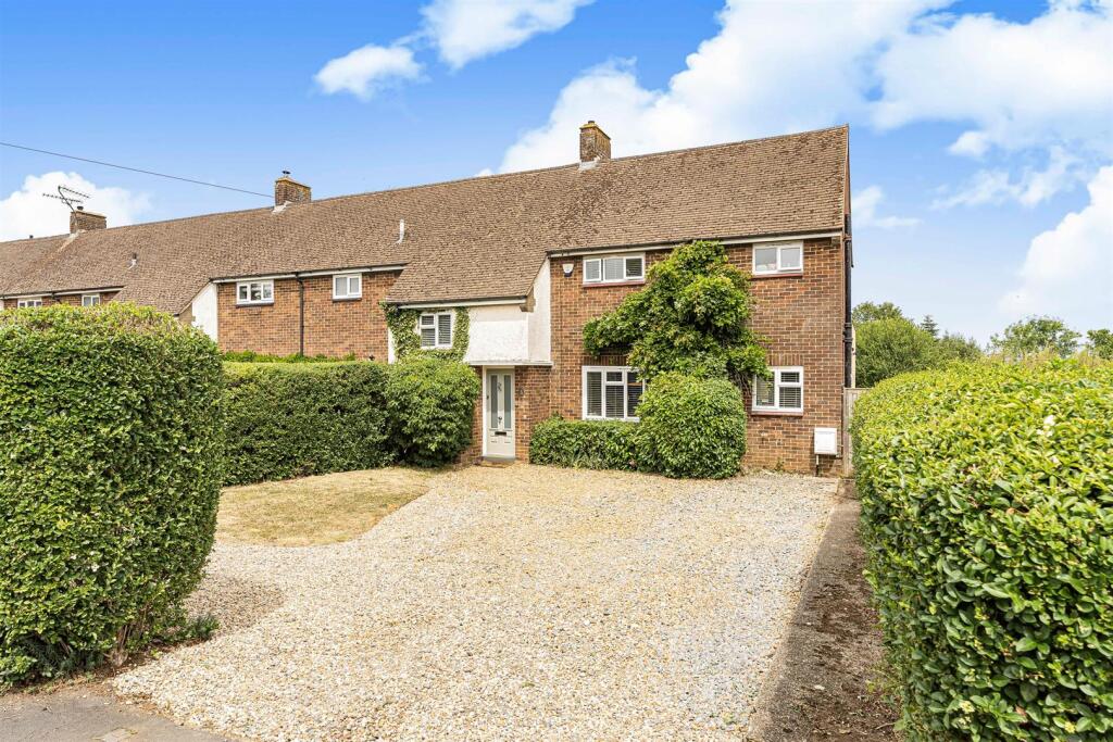 Main image of property: Preston Road, Toddington, Dunstable