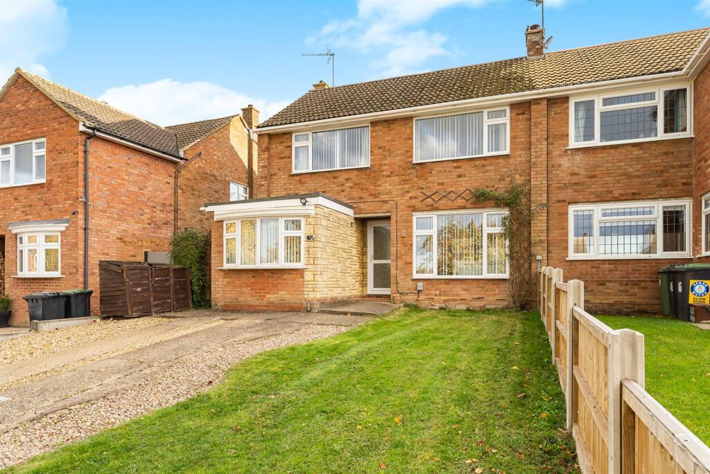 Main image of property: Lincoln Way, Harlington