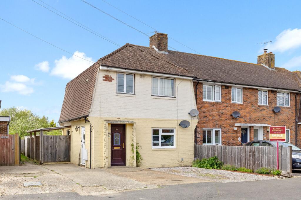 Main image of property: Groomsland Drive, Billingshurst, RH14
