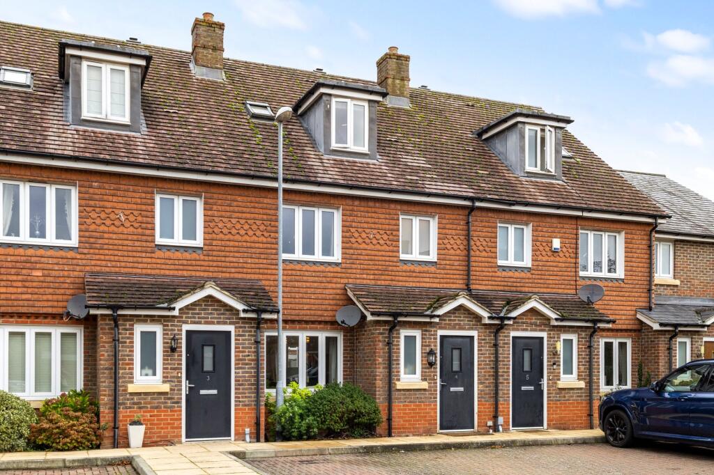 Main image of property: Lawrenson Mews, Billingshurst, RH14