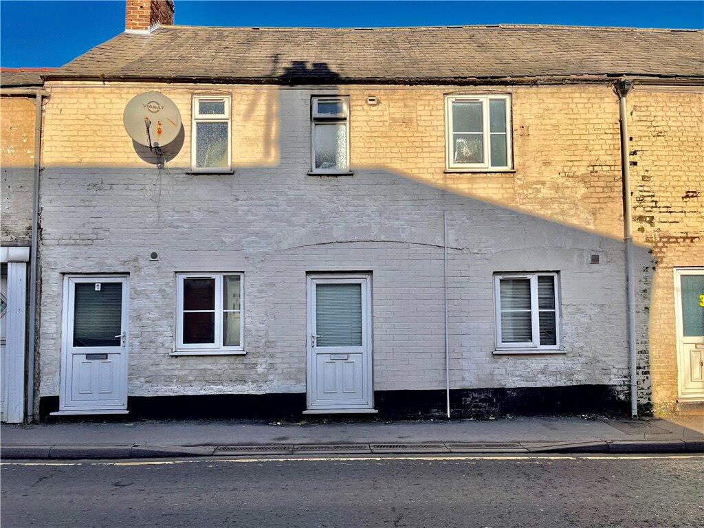 3 bedroom terraced house for sale in Vauxhall Road, Boston