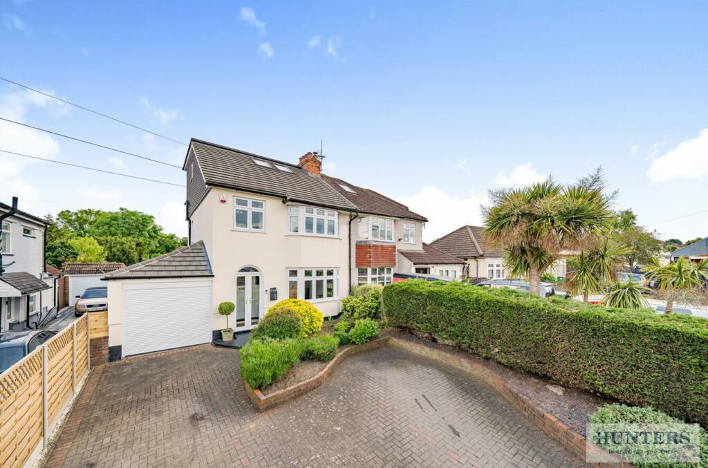 4 bedroom semidetached house for sale in Mayplace Road East, Bexleyheath, DA7