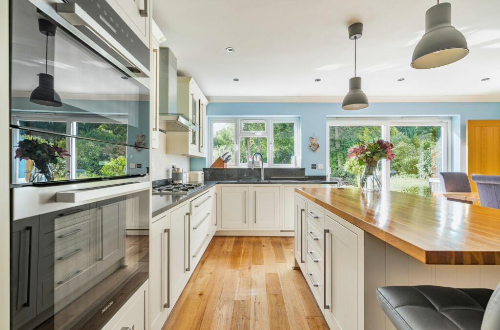 Additional property image - Kevington Drive, Chislehurst, BR7