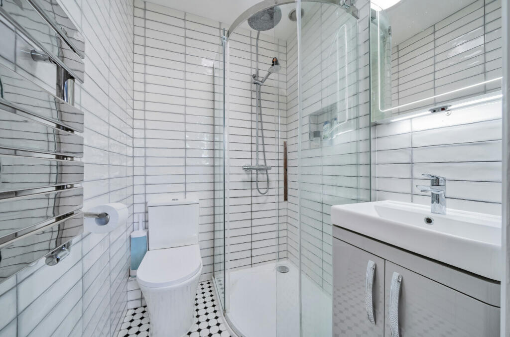 Additional property image - Kevington Drive, Chislehurst, BR7