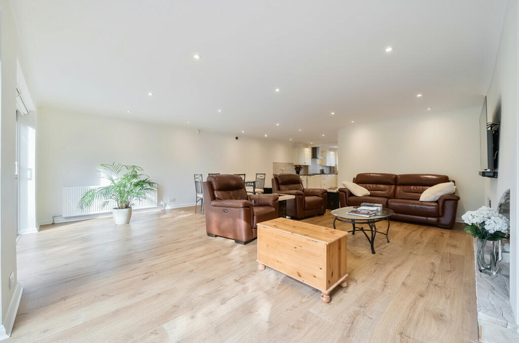 Additional property image - Wood Ride, Petts Wood, BR5