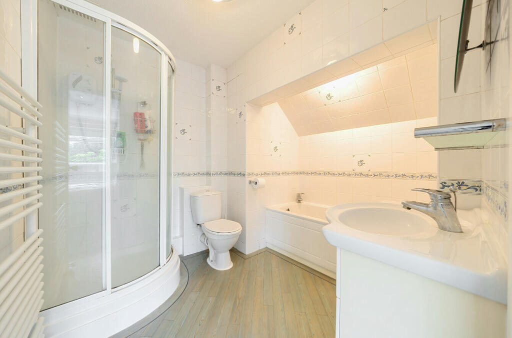Additional property image - Wood Ride, Petts Wood, BR5