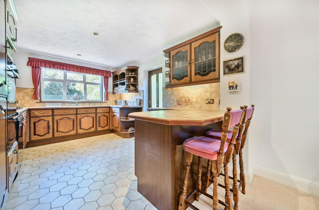 Additional property image - Marlings Park Avenue, Chislehurst, BR7