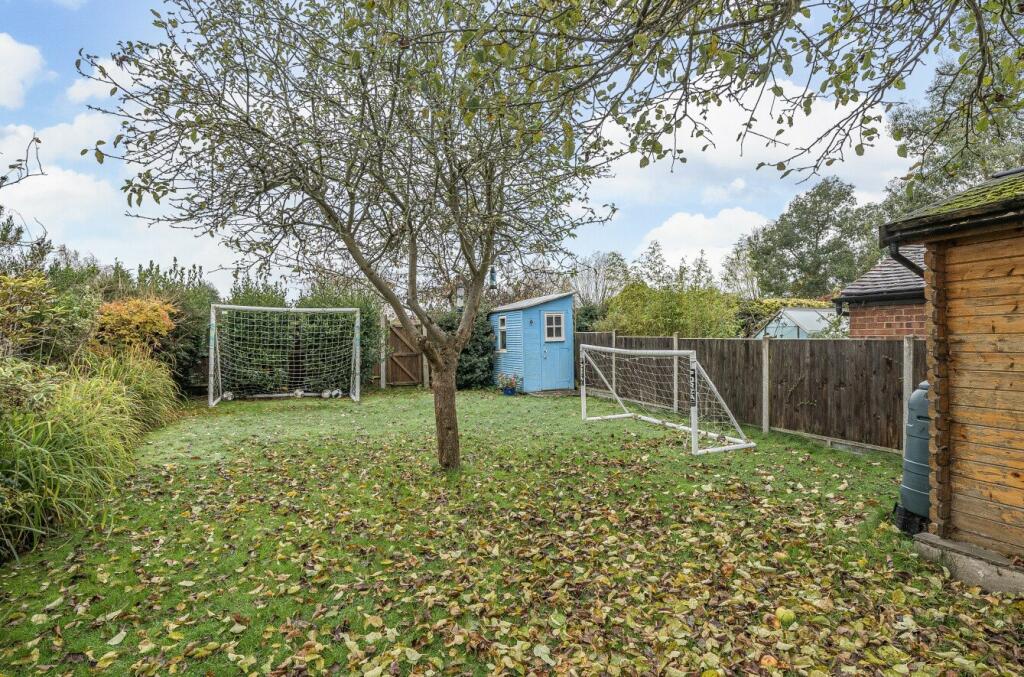 Additional property image - Southborough Lane, Bromley, BR2