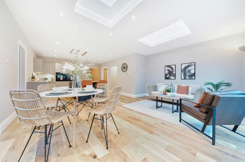 Additional property image - Homesdale Road, Petts Wood, BR5