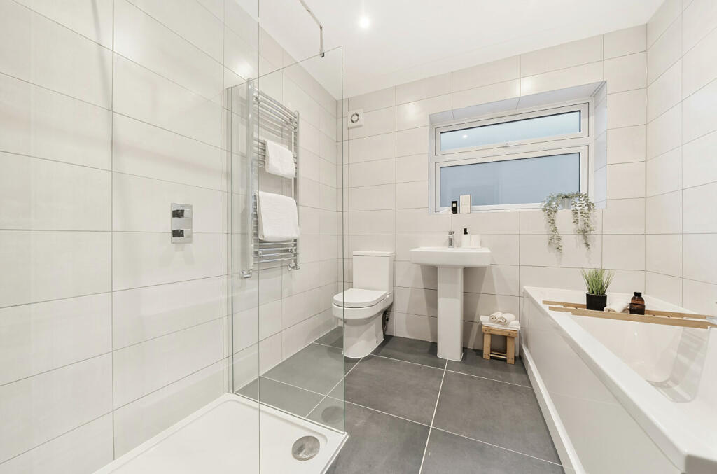 Additional property image - Homesdale Road, Petts Wood, BR5