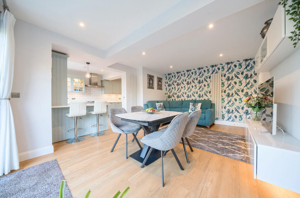 Additional property image - Petts Wood Road, Petts Wood, BR5