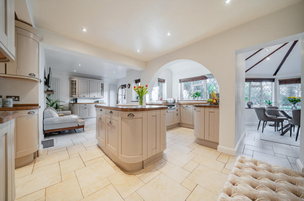 Additional property image - The Chenies, Petts Wood, Orpington, BR6
