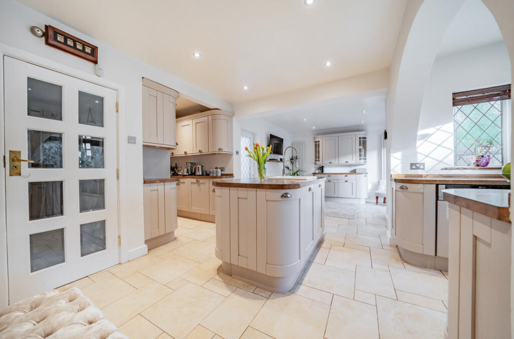 Additional property image - The Chenies, Petts Wood, Orpington, BR6