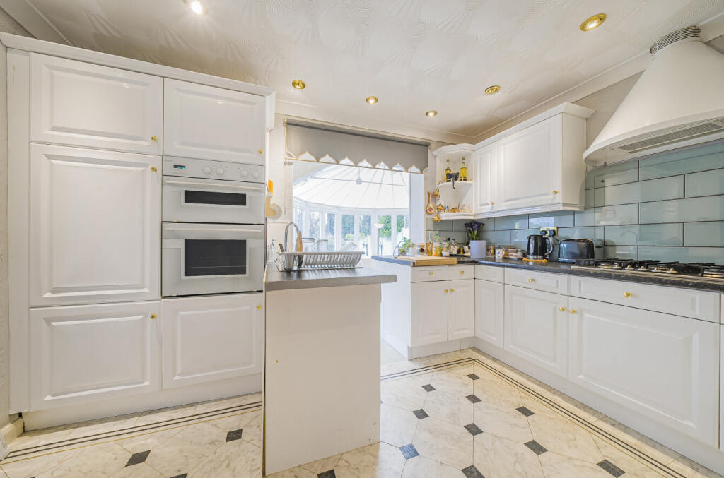Additional property image - St. Pauls Wood Hill, Orpington, BR5