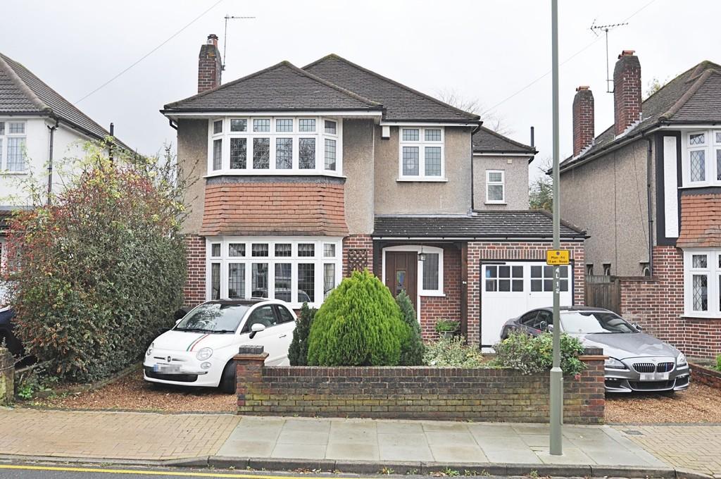 4 bedroom detached house for sale in Lancing Road, Orpington, BR6