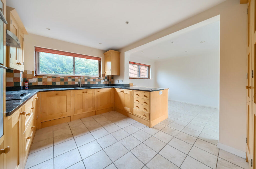 Additional property image - Chislehurst Road, Chislehurst, Kent, BR7