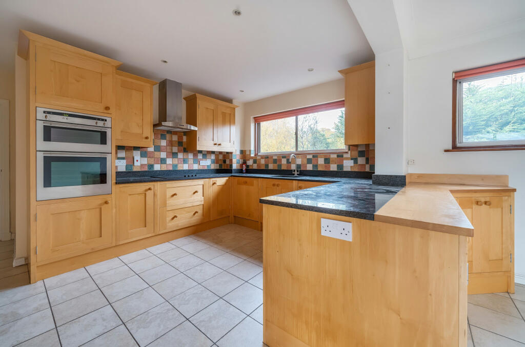 Additional property image - Chislehurst Road, Chislehurst, Kent, BR7