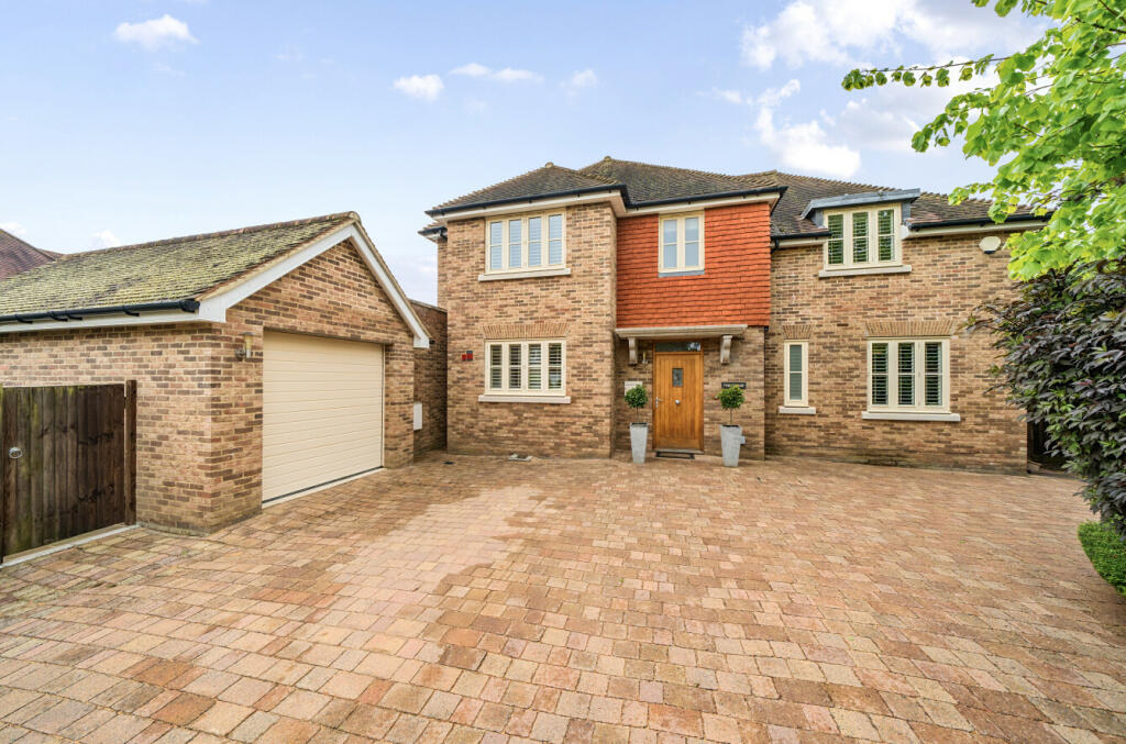 5 bedroom detached house for sale in Twitten Grove, Bickley, Kent, BR1