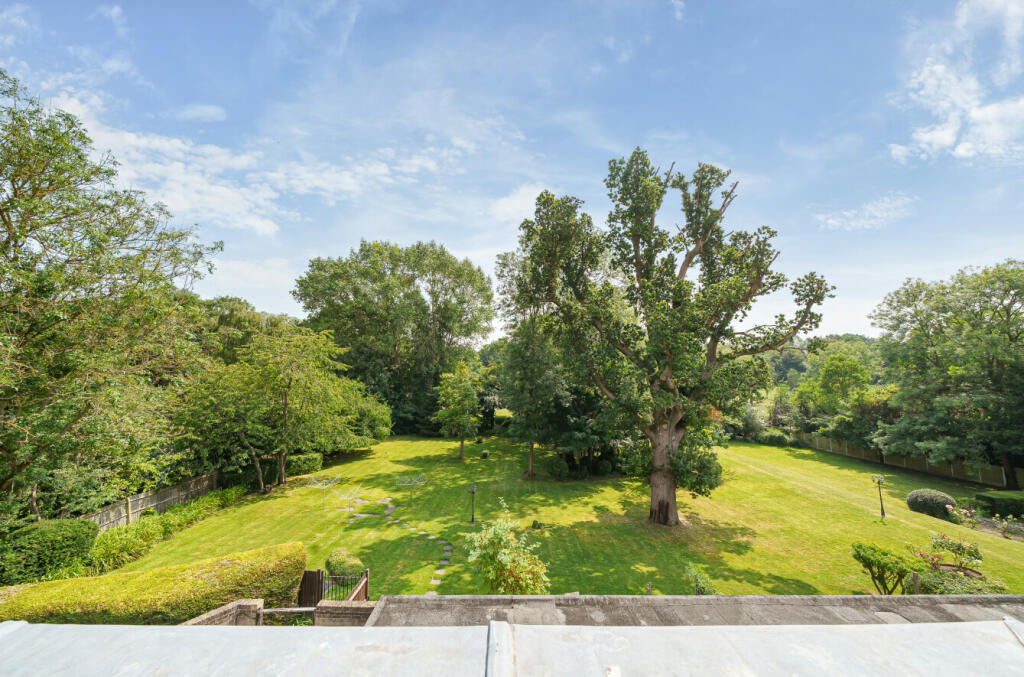 Additional property image - Willow Grove, Chislehurst, Kent, BR7