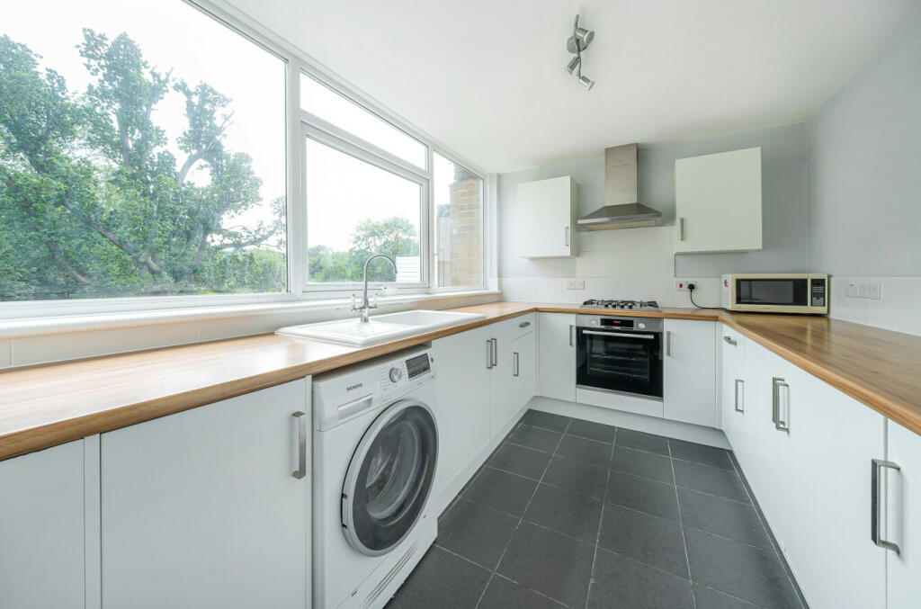 Additional property image - Willow Grove, Chislehurst, Kent, BR7
