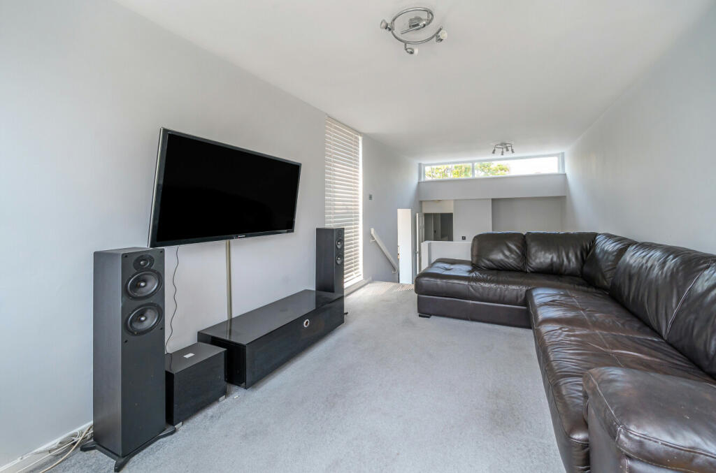 Additional property image - Willow Grove, Chislehurst, Kent, BR7