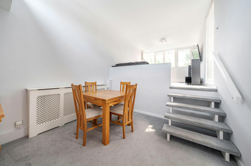 Additional property image - Willow Grove, Chislehurst, Kent, BR7