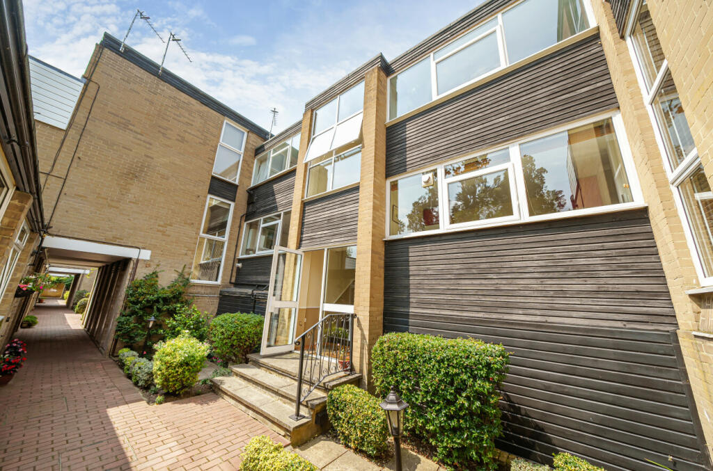 Additional property image - Willow Grove, Chislehurst, Kent, BR7