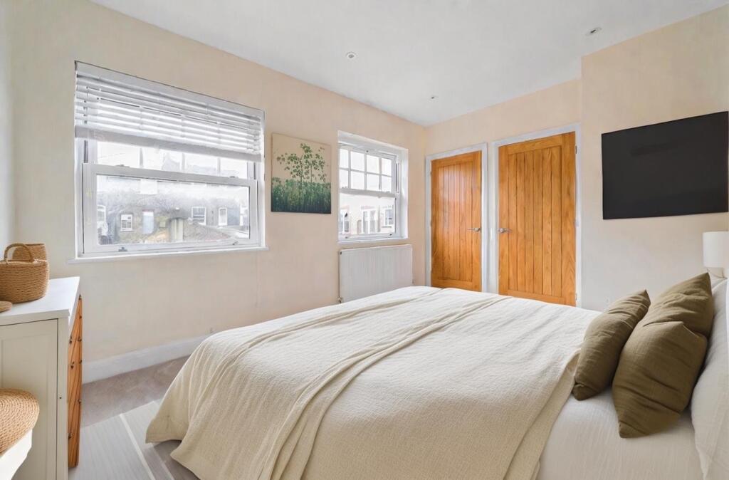 Additional property image - Viscount Mews, Chislehurst, Kent, BR7