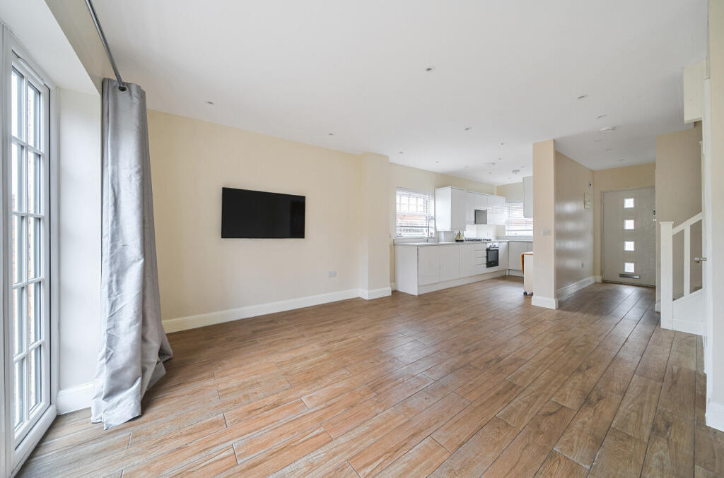 Additional property image - Viscount Mews, Chislehurst, Kent, BR7