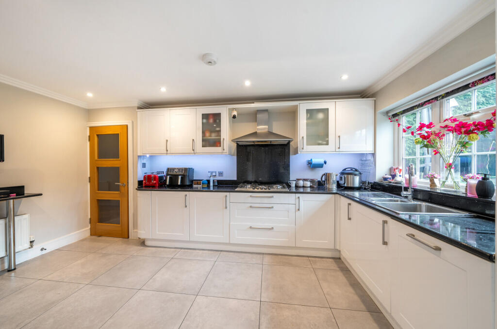 Additional property image - Dickens Drive, Chislehurst, KENT, BR7