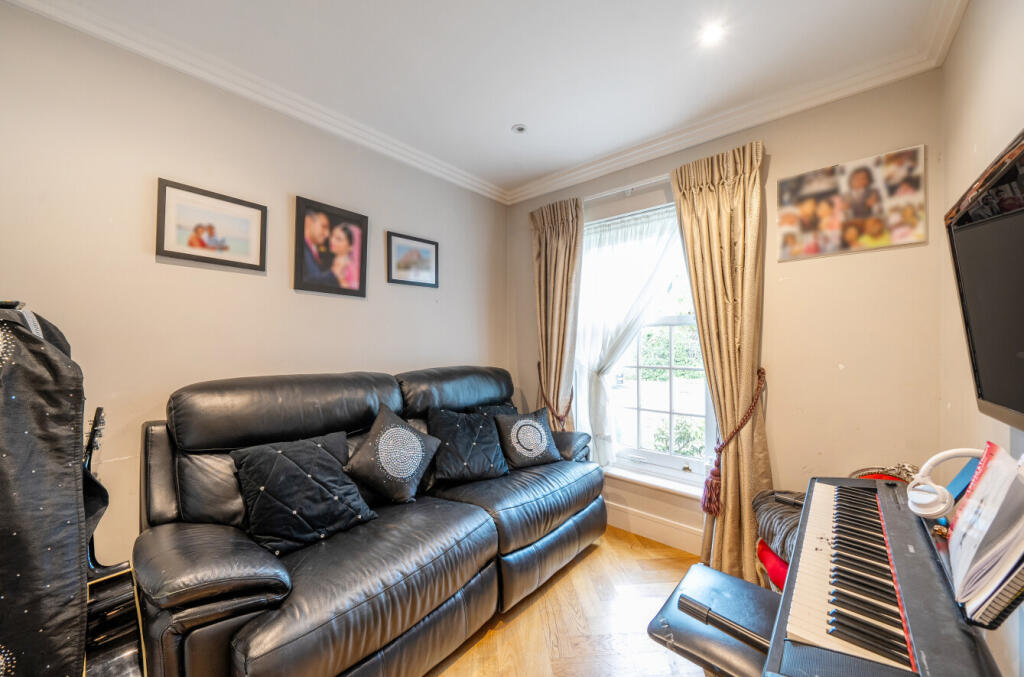 Additional property image - Dickens Drive, Chislehurst, KENT, BR7