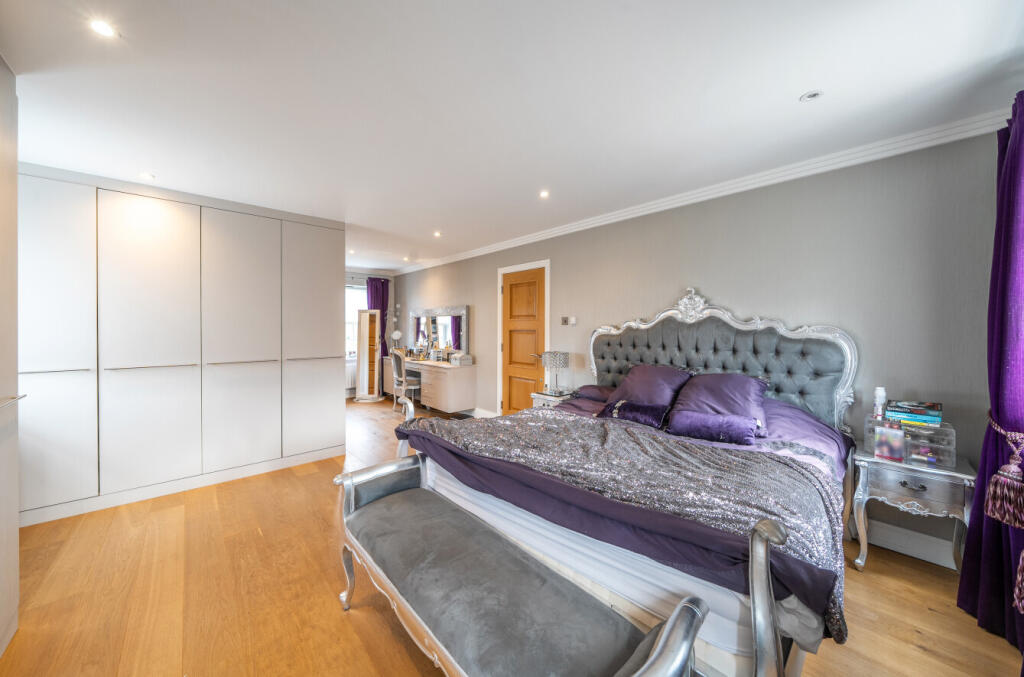 Additional property image - Dickens Drive, Chislehurst, KENT, BR7