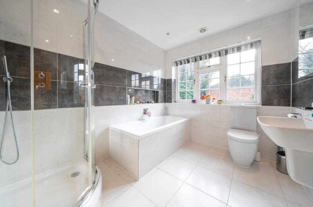 Additional property image - Dickens Drive, Chislehurst, KENT, BR7