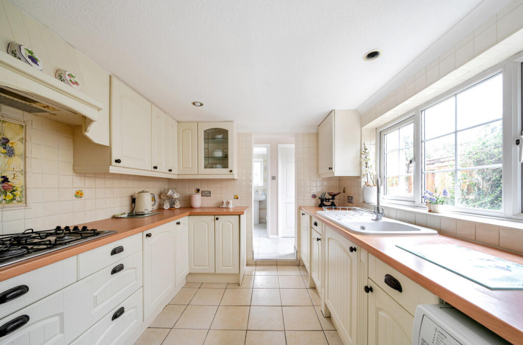 Additional property image - Green Lane, Chislehurst, Kent, BR7