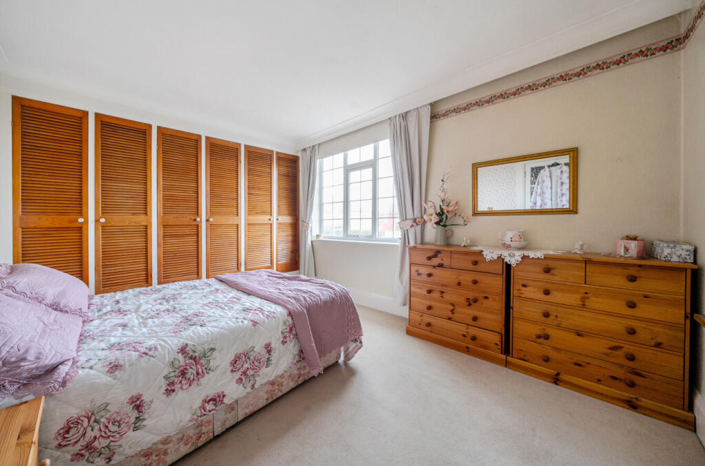 Additional property image - Green Lane, Chislehurst, Kent, BR7