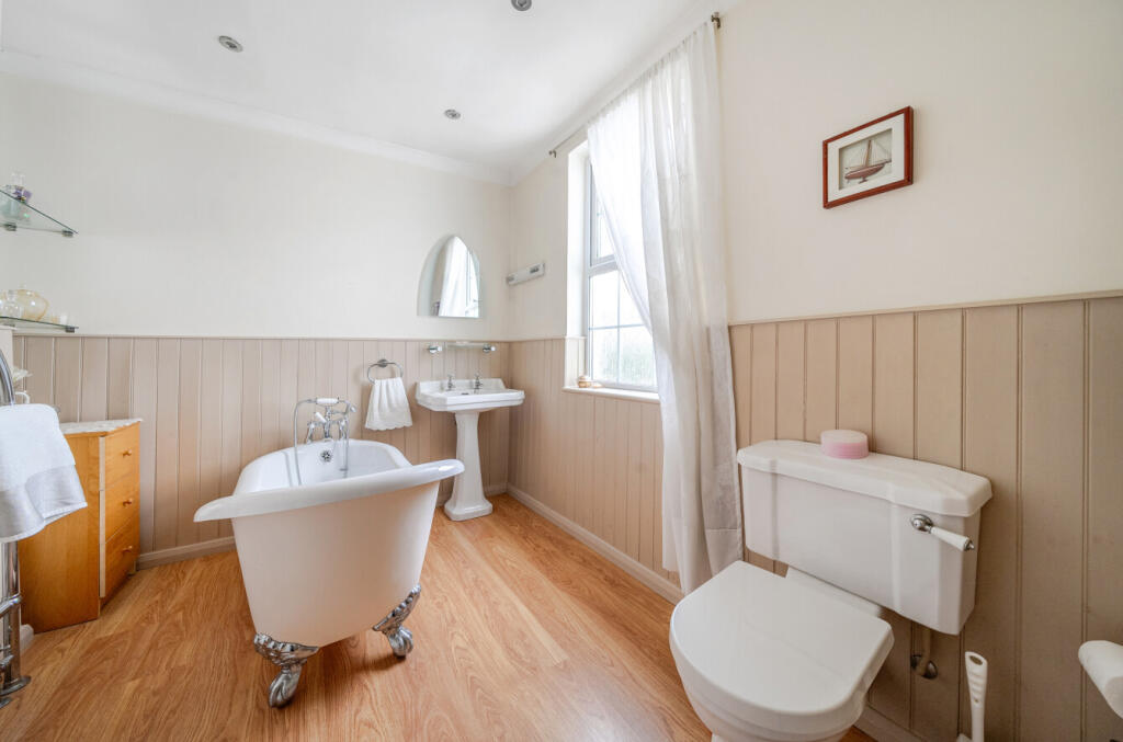 Additional property image - Green Lane, Chislehurst, Kent, BR7
