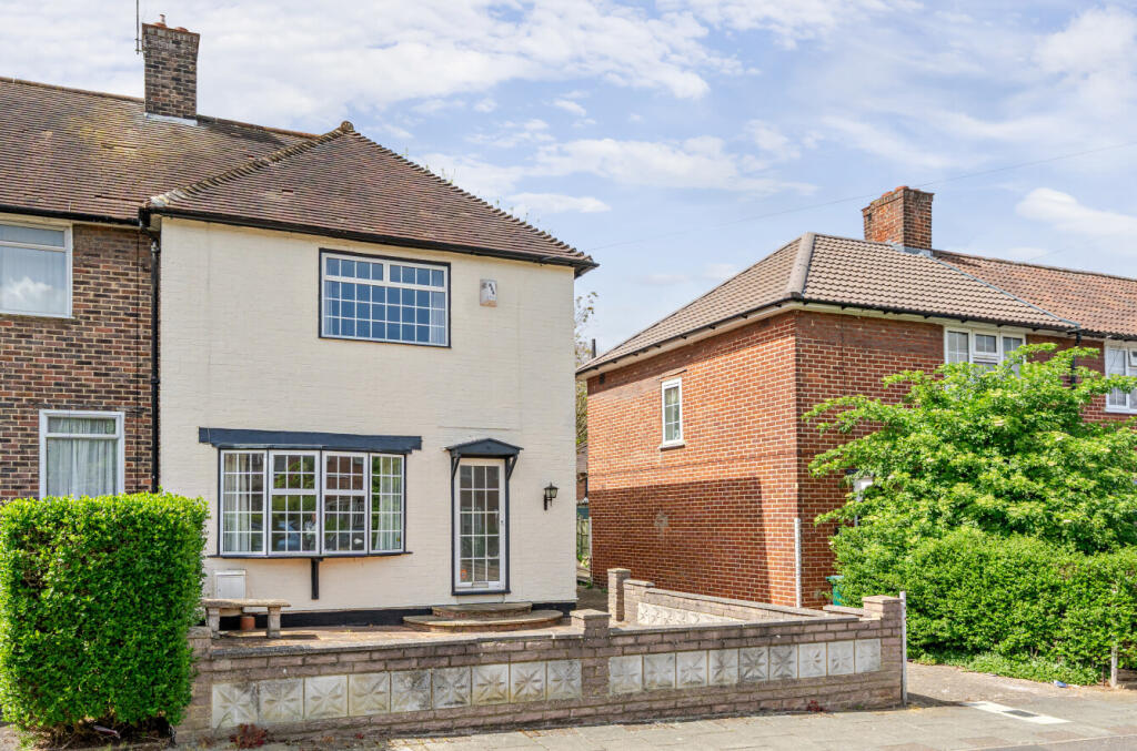 Main image of property: Court Farm Road, London, SE9