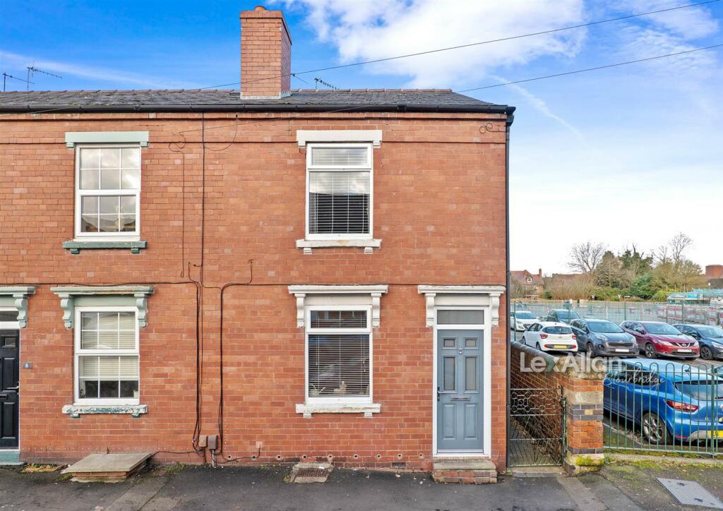 2 bedroom end of terrace house for sale in Hill Street, Stourbridge, DY8